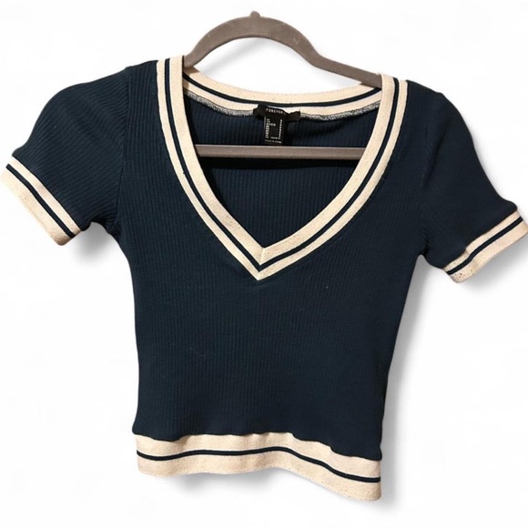 Forever 21 Tops - Forever 21 Navy and Cream V-Neck Crop Top